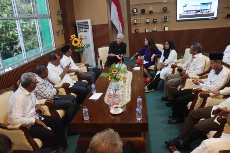 Prof. Dr. Fridus Steijlen dan Dr. Wendelien Tuijp, M.Sc Kunjungi IAIN Ambon