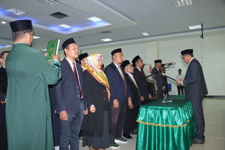 Rektor Lantik Kajur dan Sekjur IAIN Ambon, Plus PPPK Formasi 2023