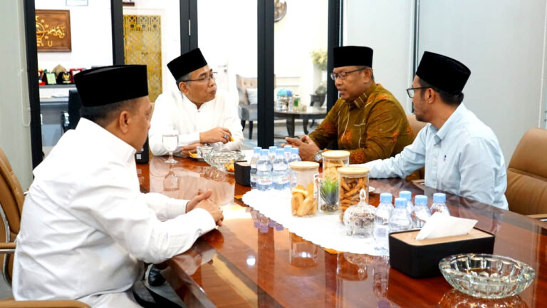 Menemui Yahya Cholil Staquf, Ketua PWNU Maluku Sampaikan Agenda Pelantikan dan Raker