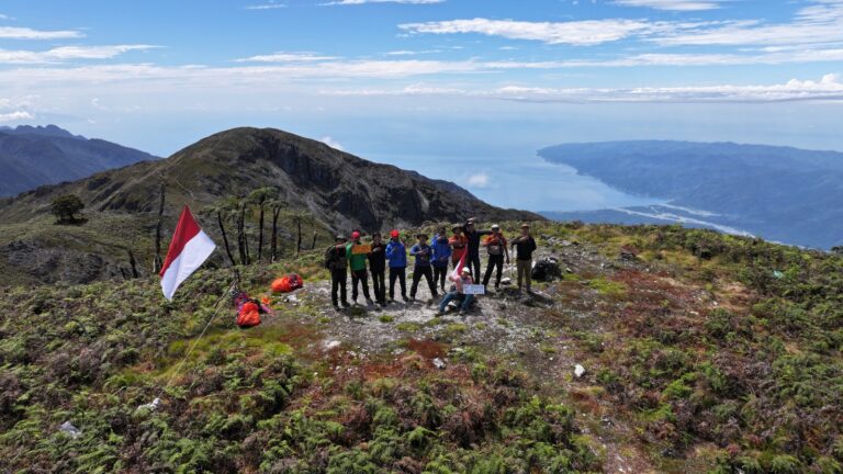 Tim Desainer EIGER Rekam Lanskap dan Keberagaman Maluku