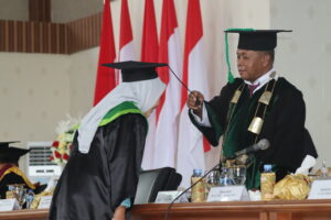 UIN Ambon Wisudakan 278 Sarjana dan 78 Magister