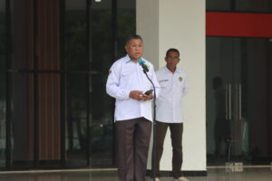 Rektor Ingatkan Kedisiplinan ASN, Dosen dan Pegawai melalui Apel Pagi