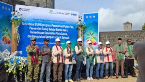 BUMN Tanam 500 Anakan Pala di Banda, Presma UBN Minta Pengawalan Berlanjut
